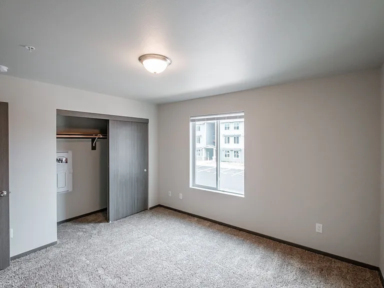 Cherry Glen Apartments — Photo 18