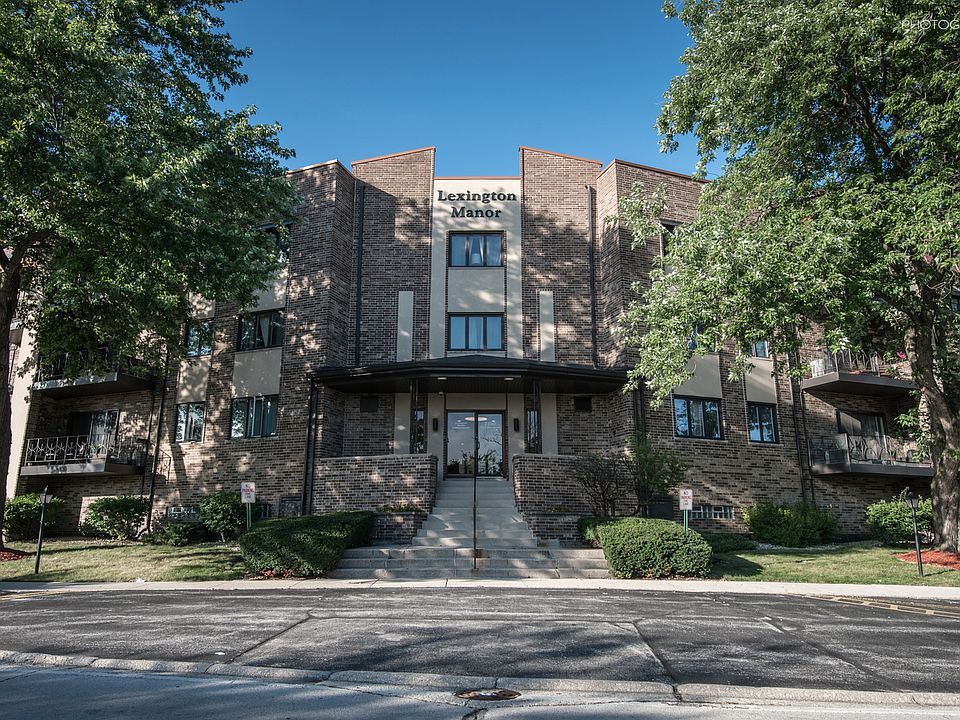 1st image of 7100 W 95th St APT 208