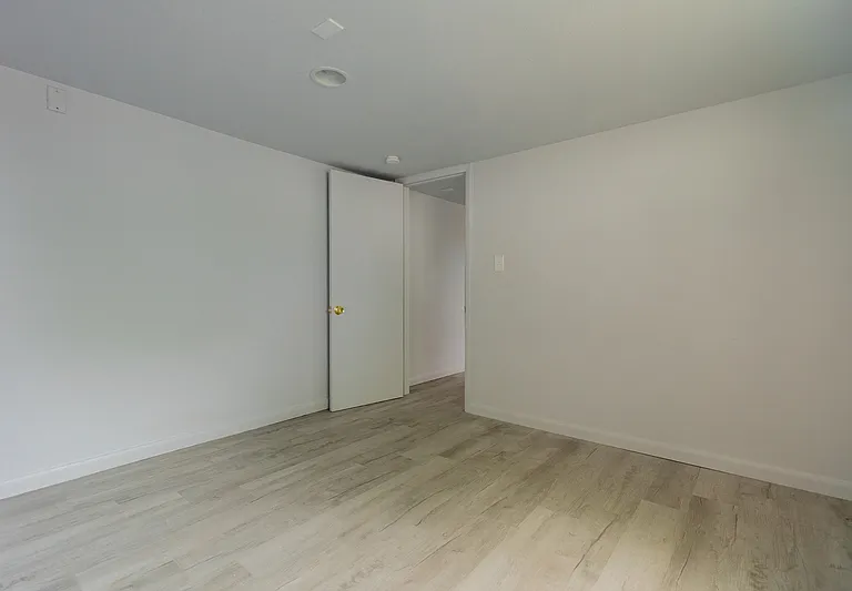4757 S Jason St — Photo 23