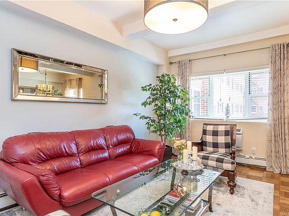 5th image of 80 E Hartsdale Ave #T2