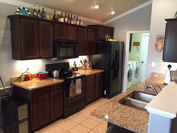 4th image of 1402 Ventnor Ave