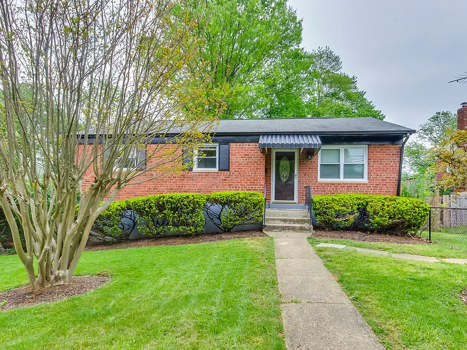 11705 Ashley Dr