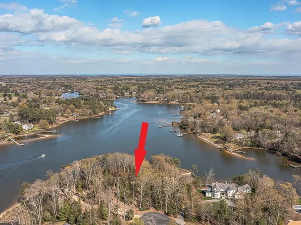 LOT 8 Oyster Point, White Stone, VA 22578