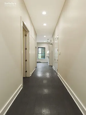 Rented by Sotheby's International Realty | media 14