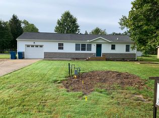 4248 Watkins Rd, Barberton, OH 44203
