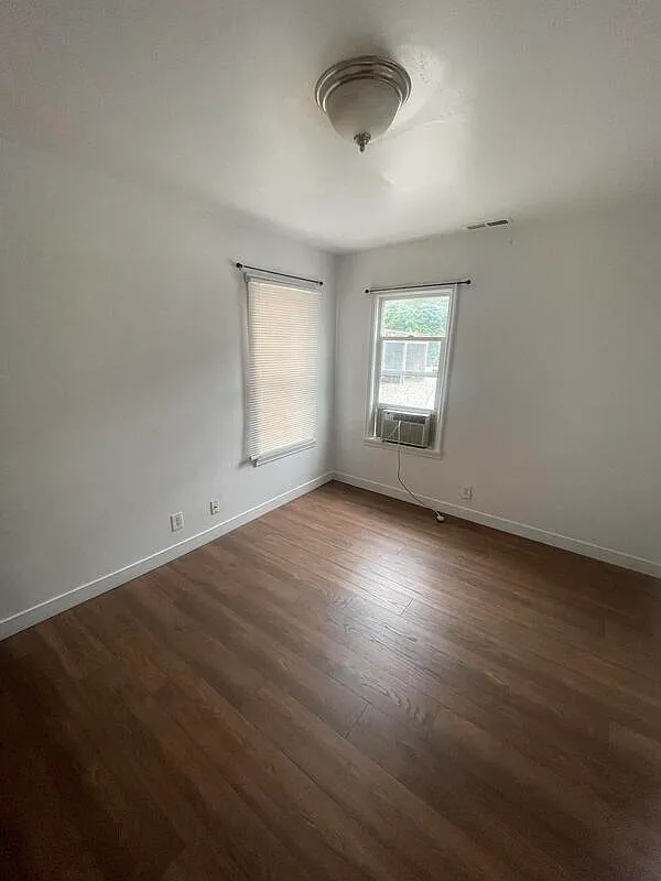 1 bed, 1.0 bath, 600 sqft, $1,295 — Photo 4