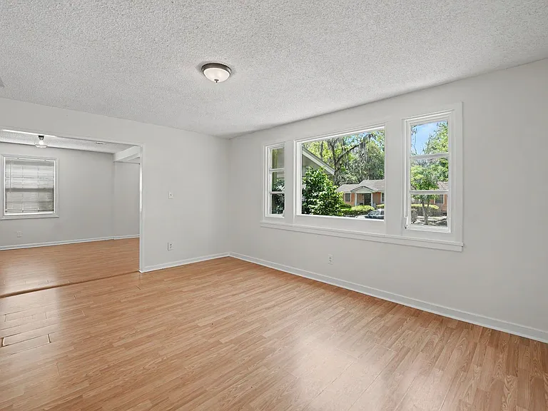 24 N Parkwood Dr — Photo 24