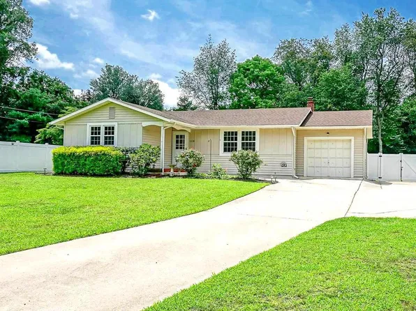 110 Hurffville Rd, Turnersville, NJ 08012