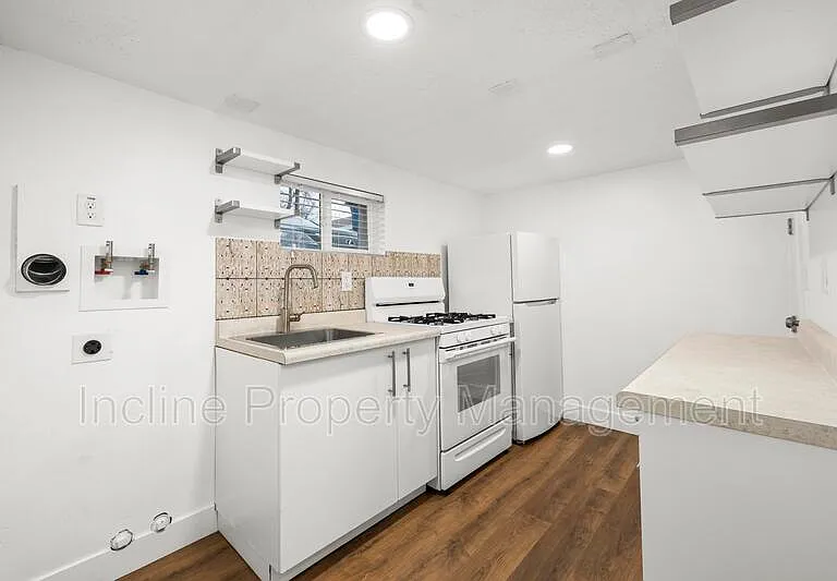 758 E Loveland Ave #B — Photo 8