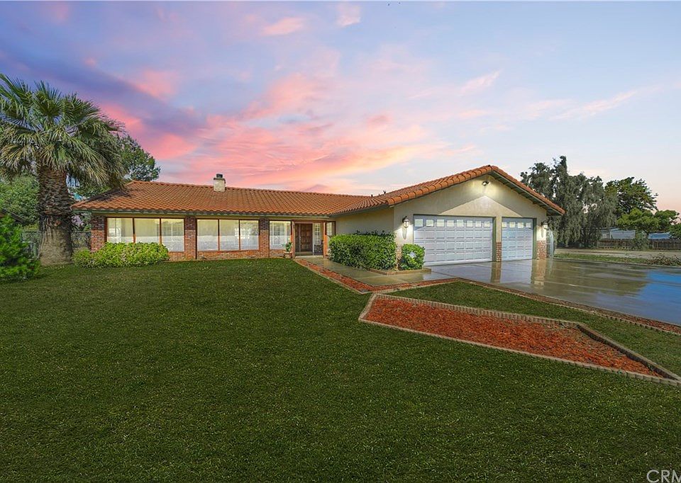1st image of 20565 Hansen Ave