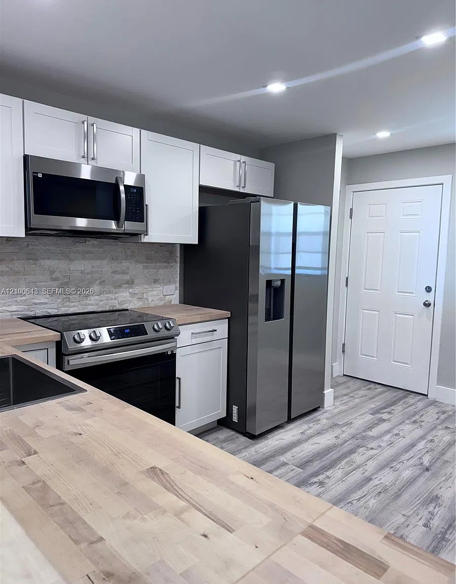 Jade Winds Group-Daisy Ga — Photo 2