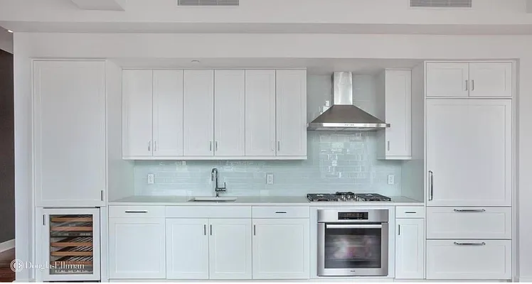 Rented by Douglas Elliman | media 24