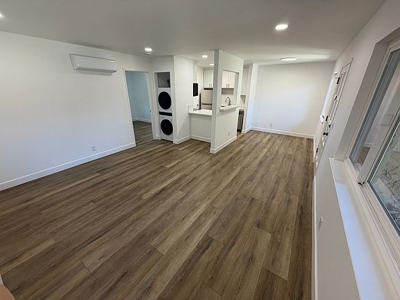 2nd image of 1208 Pierce St #2