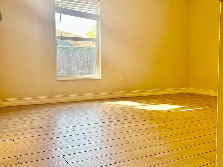 1612 Muir Cir — Photo 10