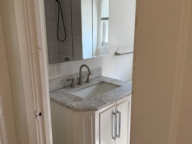 69 W Northrup Pl — Photo 10
