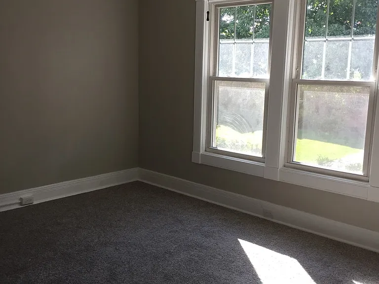 15 Carroll St — Photo 14