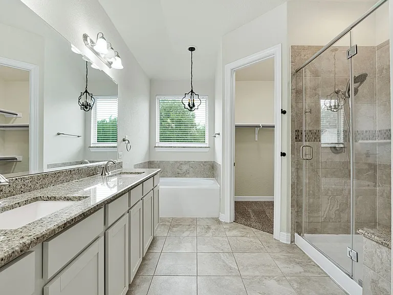 10407 Palmera Dr — Photo 2