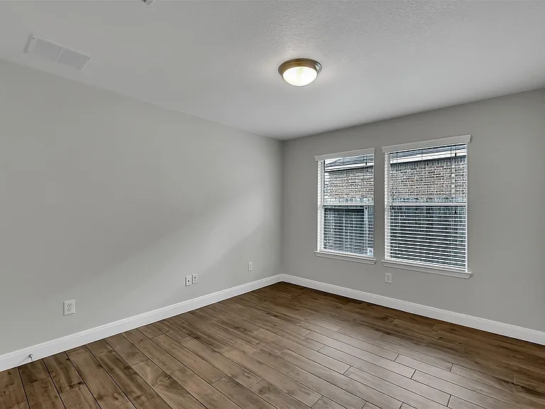 3011 Crescent Oaks Park Ln — Photo 12