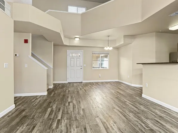 1900 Danbrook Dr, Sacramento, CA