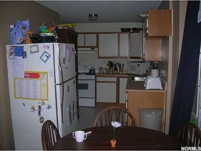 2nd image of 1359 Fry Ave