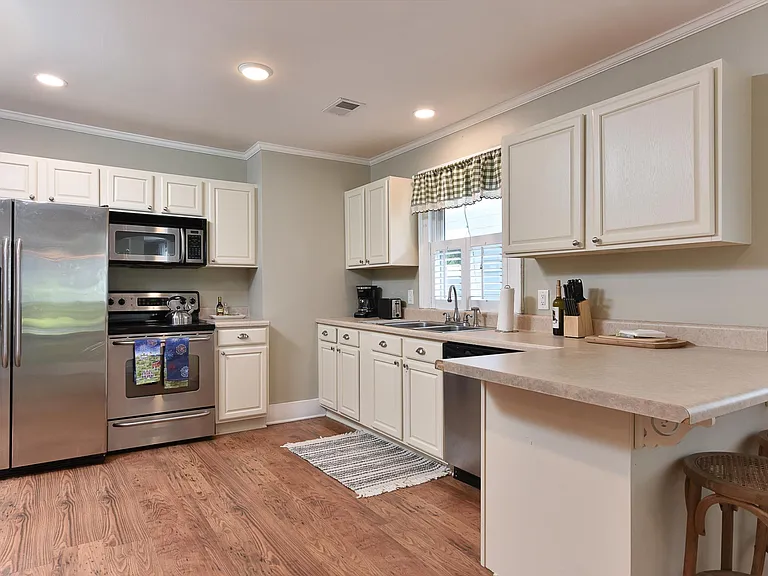 1719 Wrightsville Ave — Photo 10