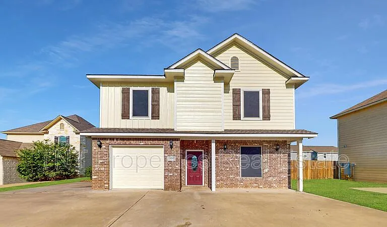 2830 Horseback Dr — Photo 2