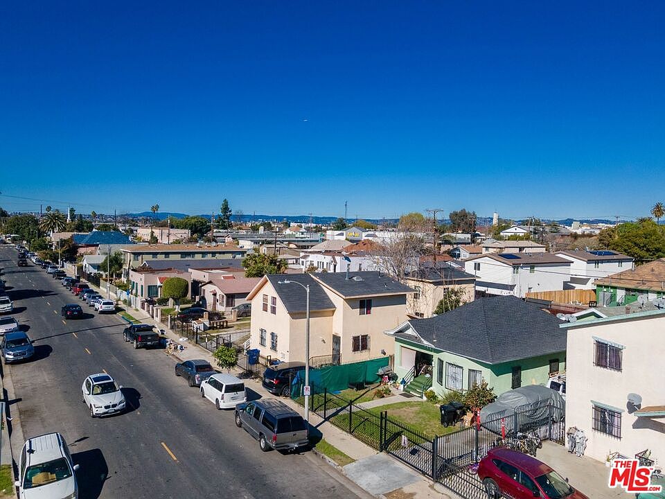 203 E 55th St, Los Angeles, CA 90011 | Zillow