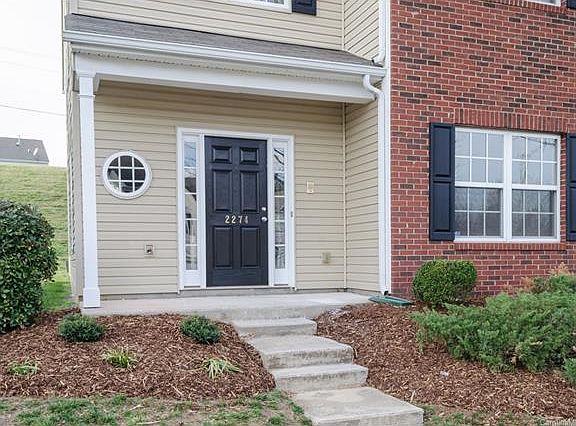 2nd image of 2274 Winthrop Chase Dr #29