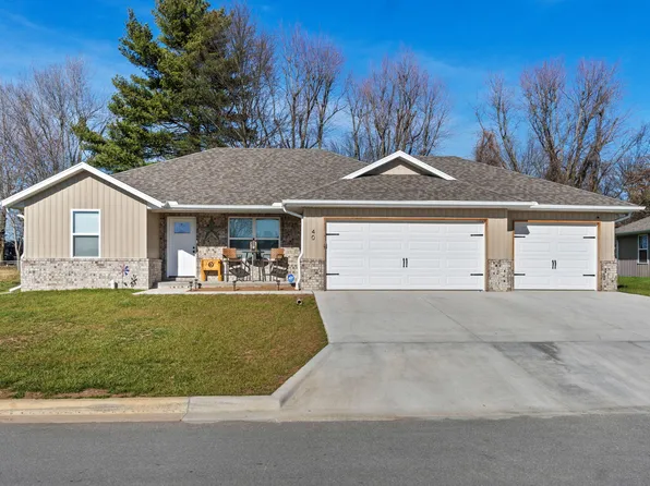 40 Whitley Lane, Monett, MO 65708
