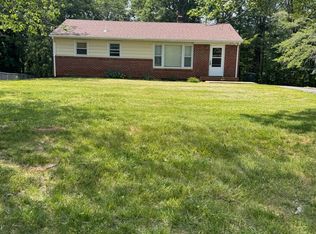 1219 Grove Rd, Lynchburg, VA 24502