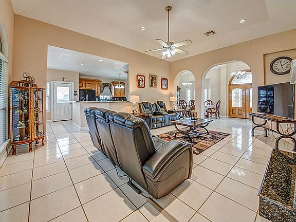 5th image of 4311 Texana Dr