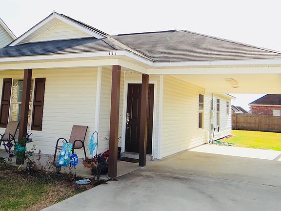 2nd image of 111 Hidden Oak Dr