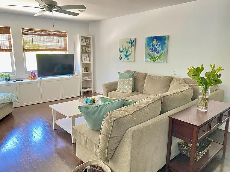 26 Bay Dr — Photo 11