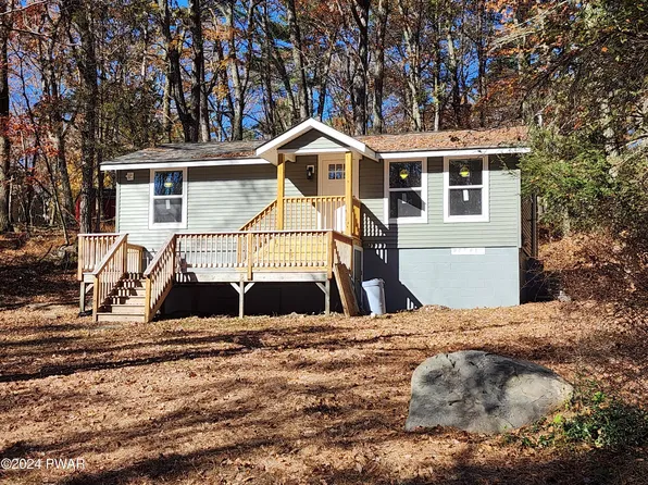 213 Butternut St, Dingmans Ferry, PA 18328