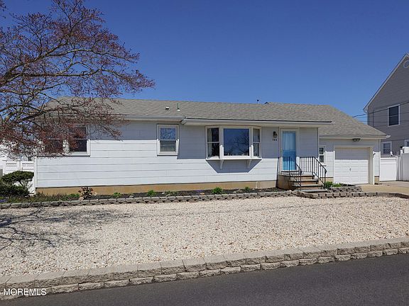 5th image of 703 Golden Drive