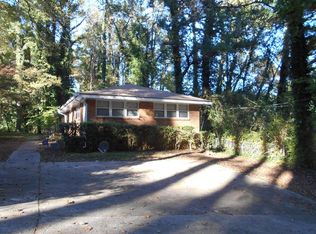 991 E Washington Ave, East Pt, GA 30344