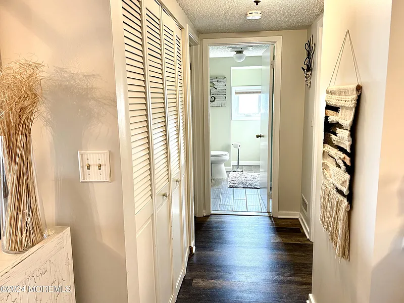 Thumbnail 16