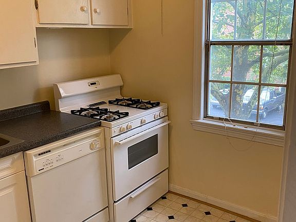 4th image of 1509 Belle View Blvd Suite B2