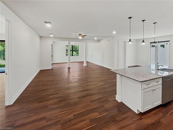 5th image of 804 Woodridge CIR