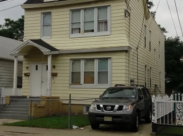 150 Paine Ave, Irvington, NJ 07111