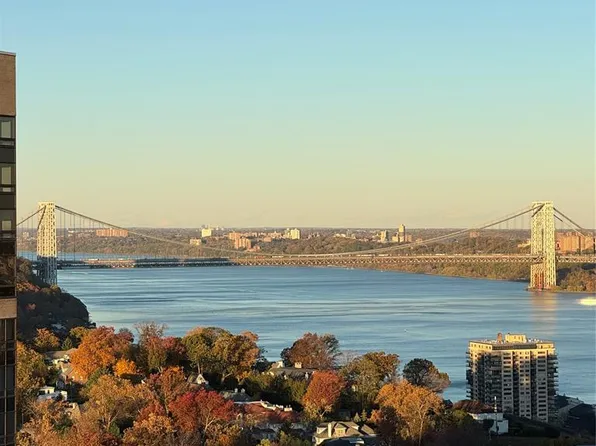 300 Winston Dr APT 2207, Cliffside Park, NJ 07010