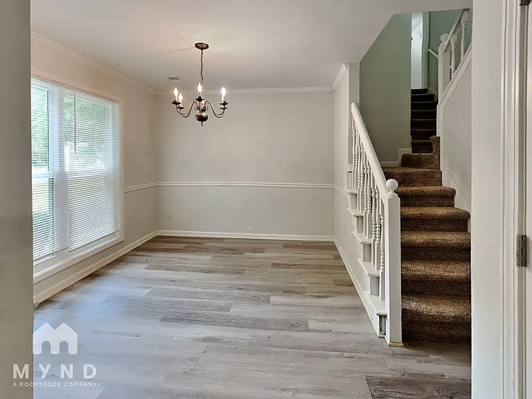 160 Thomas Crossing Dr — Photo 10