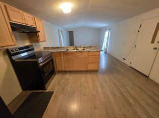 28 White Pine Ln, Saugerties, NY 12477