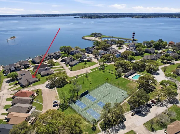 11353 Windlass Ln, Willis, TX 77318