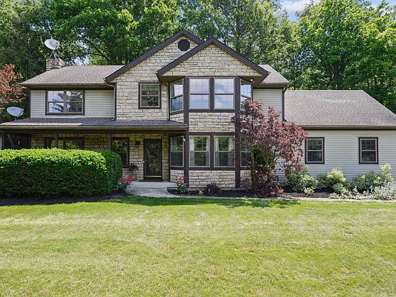 2nd image of 5846 Houchard Rd