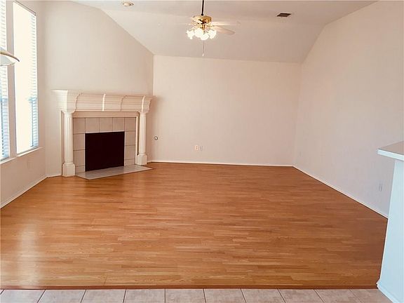 3rd image of 3708 Kimble Dr