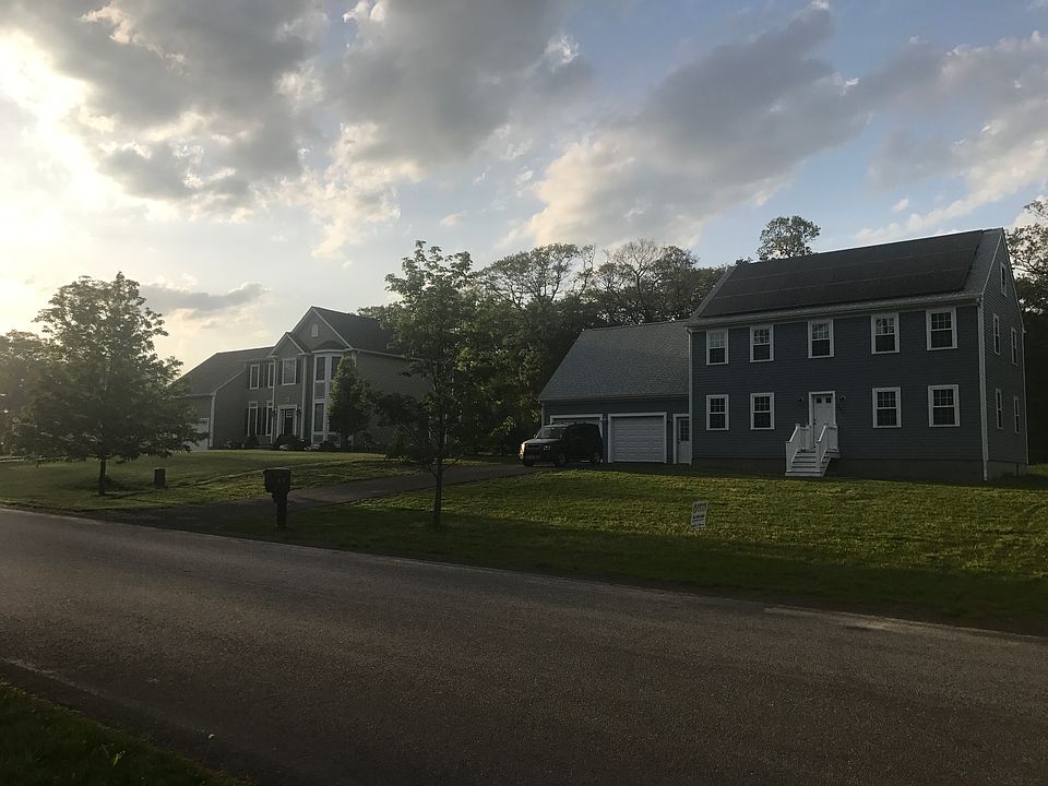 2nd image of 380 Cottrell Rd