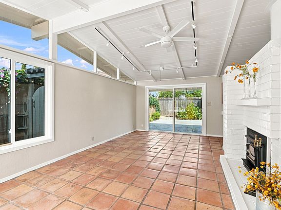 5th image of 2625 Leeward St