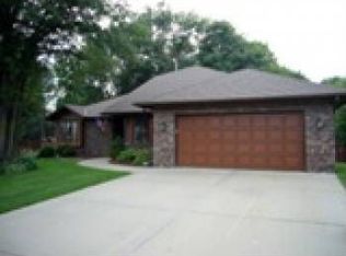 11872 Evergreen Cir NW, Coon Rapids, MN 55448