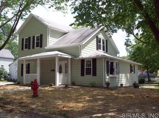 600 12th St, Highland, IL